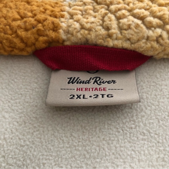 Wind River Shacket - Picture 5 of 6